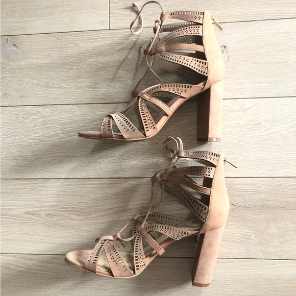 Vince Camuto Leather Gladiator Cutout Sandals in Beige Size 8/38 - Picture 8 of 13